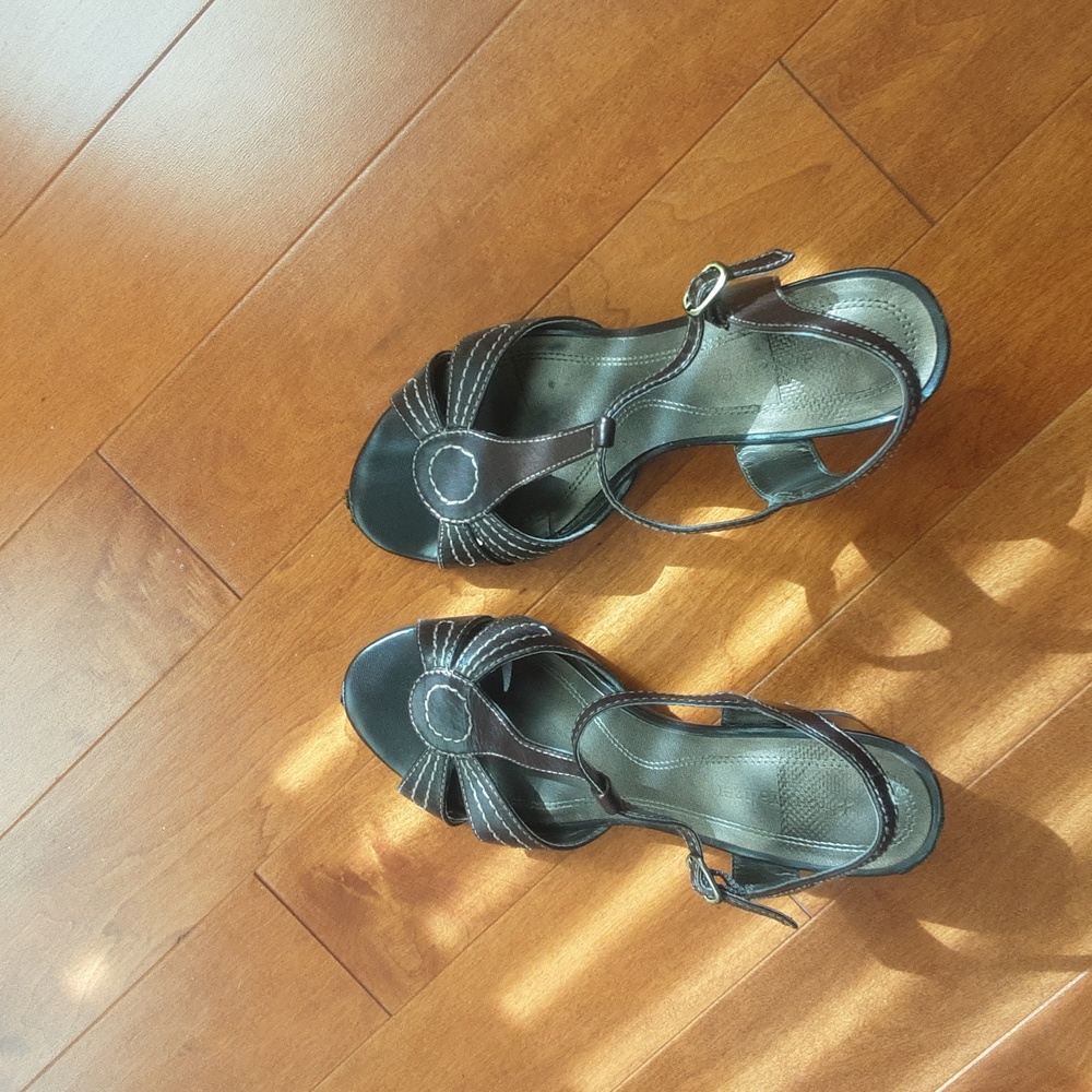 Naturalizer Sandles